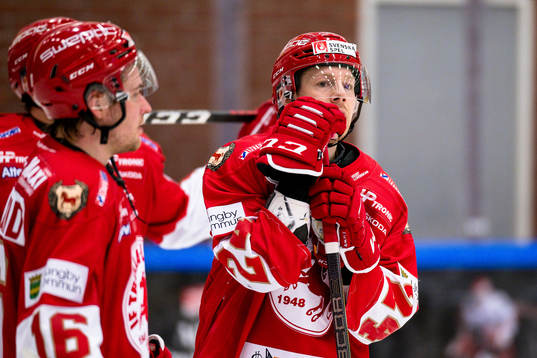 Troja/Ljungbys Joakim Hillding deppar