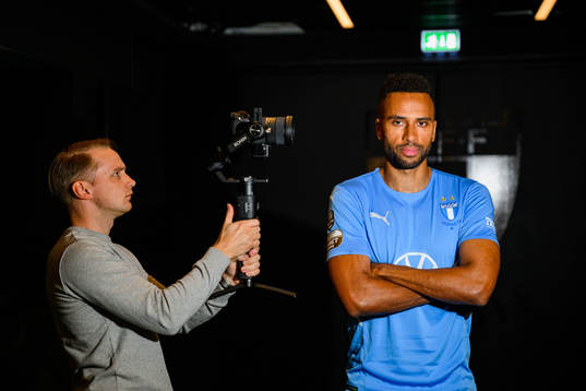 Isaac Kiese Thelin filmas