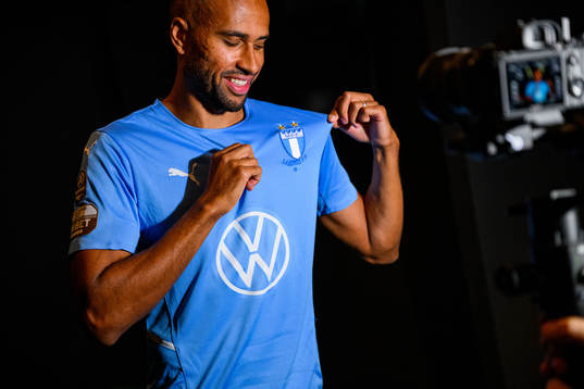 Isaac Kiese Thelin filmas