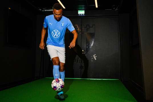 Isaac Kiese Thelin trixar