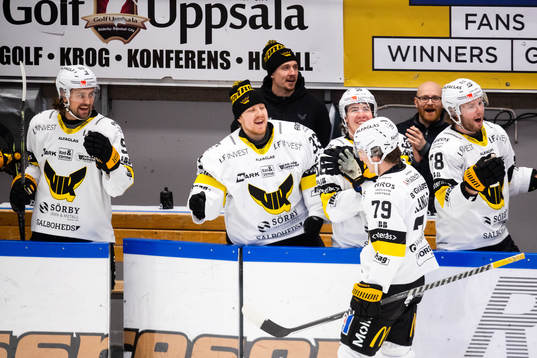 Västerås Gabriel Kangas jublar