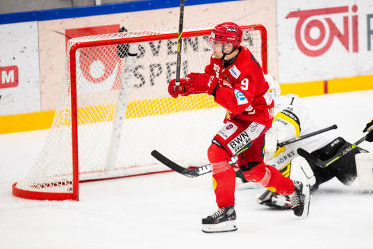 Almtunas Hampus Harlestam jublar