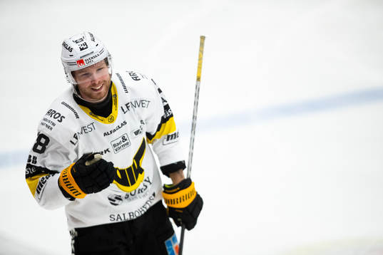 Västerås Lukas Zetterberg jublar