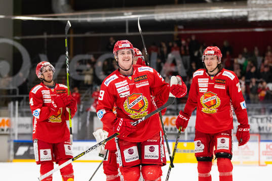 Almtunas Lucas Thorstensson jublar