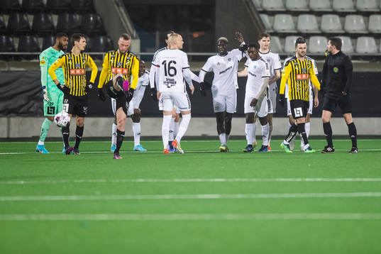 Utsiktens Diocounda Gory jublar
