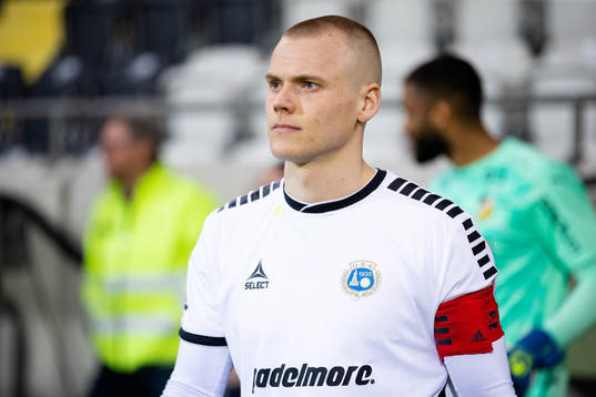 Utsiktens Jesper Brandt innan fotbollsmatchen i