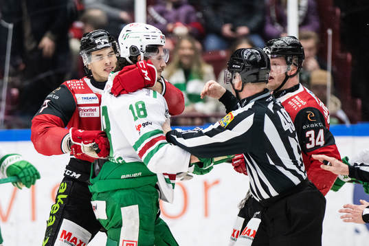 Malmö Redhawks Oliver Lauridsen och Rögles Dennis Everberg