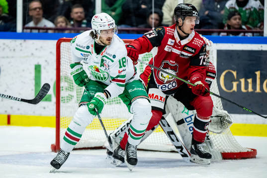 Rögles Dennis Everberg och Malmö Redhawks Adam Ollas