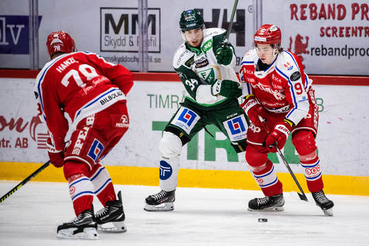 Färjestads Michael Lindqvist och Timrås Viktor Lodin