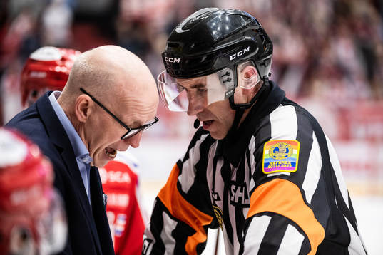 Timrås tränare Fredrik Andersson och Domare Linus Öhlund