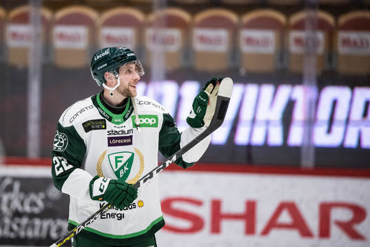 Färjestads Per Åslund jublar