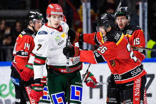 Frölundas Simon Edvinsson och Luleås Radek Muzik
