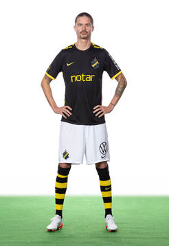 s Mikael Lustig