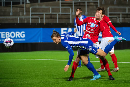 IFK Göteborgs Linus Carlstrand och Norrbys Alexander Salo
