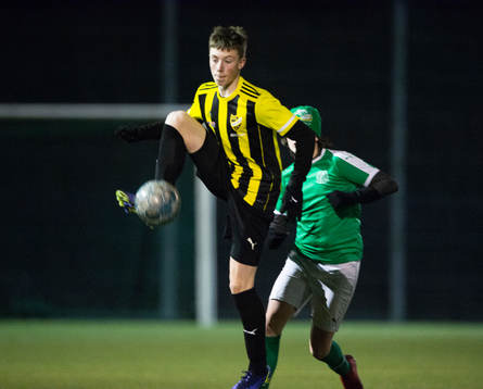 IFK Hässleholms Gustav. Persson i matchen för U16 mellan