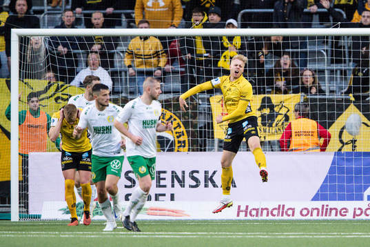 Elfsborgs Sveinn Gudjohnsen reagerar