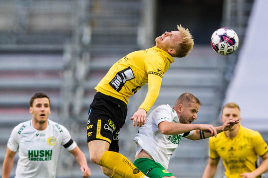 Elfsborgs Sveinn Gudjohnsen och Hammarbys Darijan Bojanic