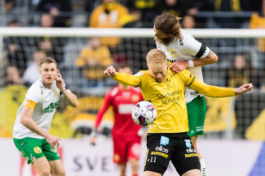 Hammarbys Björn Paulsen och Elfsborgs Sveinn Gudjohnsen