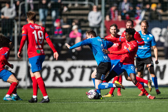 Halmstads Jonathan Svedberg och Helsingborgs Benjamin Acquah