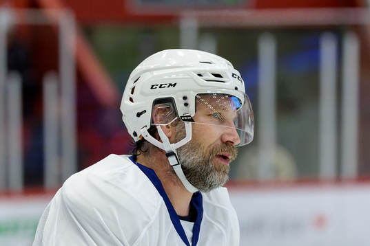 Icebreakers Icebreakers Peter Forsberg