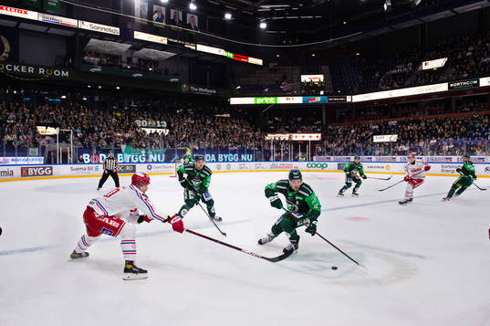 Timrås Robin Alvarez, Färjestads Carl Jakobsson och