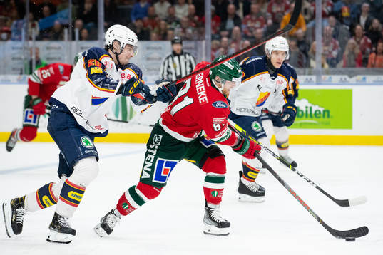 Djurgårdens Alex Brännstam och Frölundas Ryan Lasch