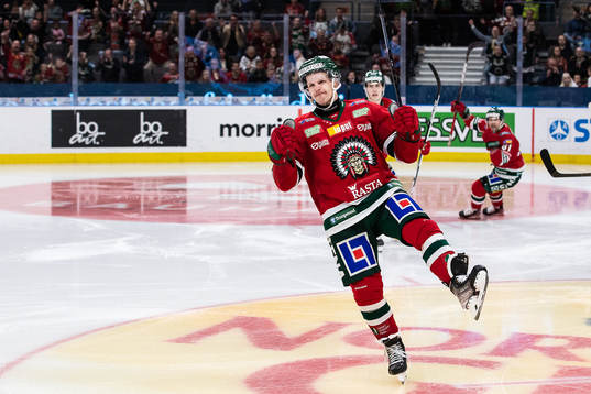 Frölundas Max Friberg jublar
