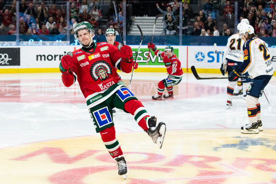 Frölundas Max Friberg jublar