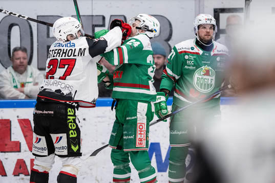 Malmö Redhawks Ponthus Westerholm och Rögles Marco Kasper