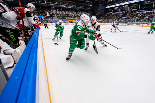 Rögles Oskar Stål Lyrenäs  och Malmö Redhawks Eric
