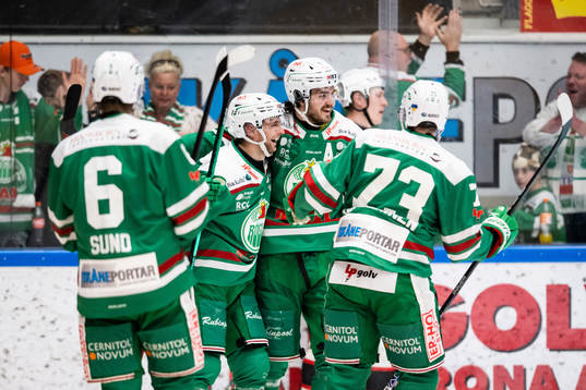Rögles Daniel Zaar och Dennis Everberg jublar