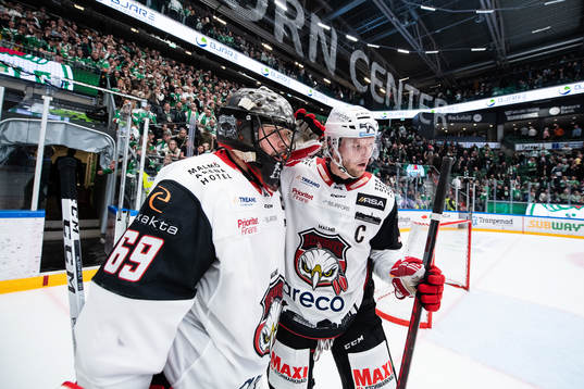 Malmö Redhawks målvakt Oscar Alsenfelt och Carl