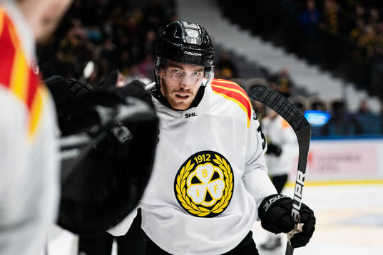 Brynäs Oscar Eklind jublar