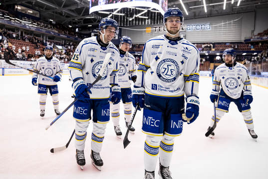 Leksands Max Veronneau och Jesper Kandergård jublar