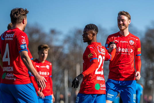 Helsingborgs Joseph Amoako och Rasmus Jönsson jublar