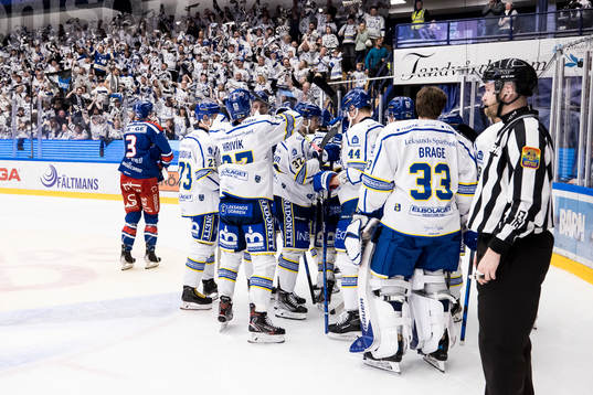 Leksands spelarna jublar