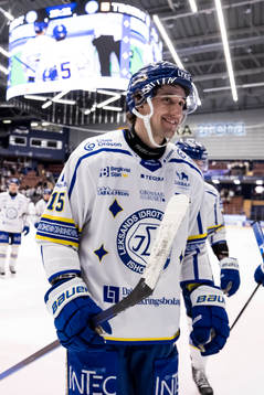 Leksands Max Veronneau jublar
