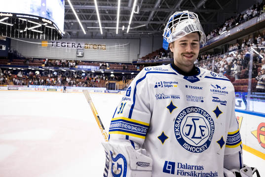 Leksands målvakt Kasimir Kaskisuo jublar