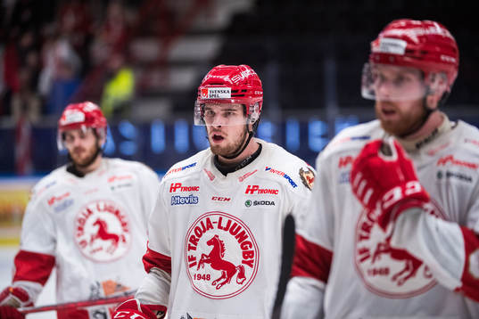 Troja/Ljungbys August Nilsson deppar