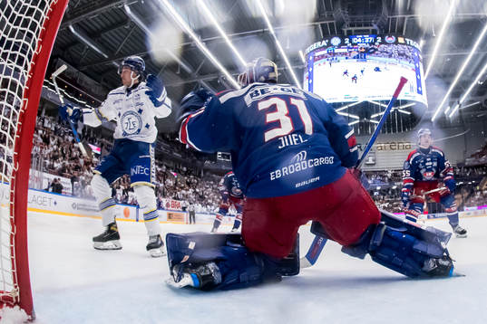 Leksands Max Veronneau jublar
