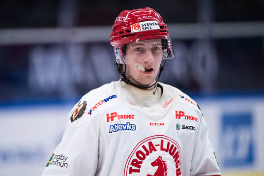Troja/Ljungbys William Romfors deppar