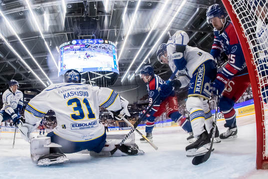 Leksands målvakt Kasimir Kaskisuo och Oskarshamns Johannes