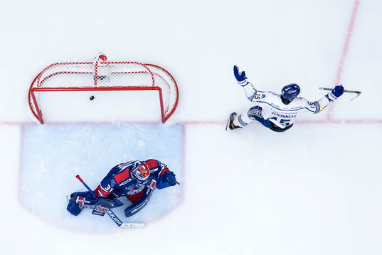 Leksands Max Veronneau jubel