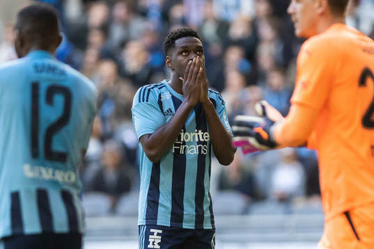 Djurgårdens Emmanuel Banda deppar