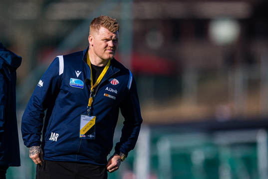 John Arne Riise, head coach of Avaldnes