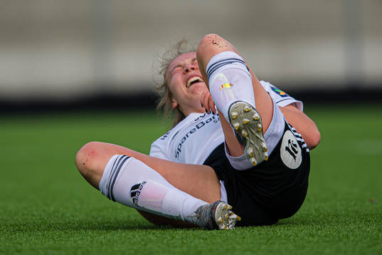 Sara Kanutte Sørensen Fornes of Rosenborg in pain