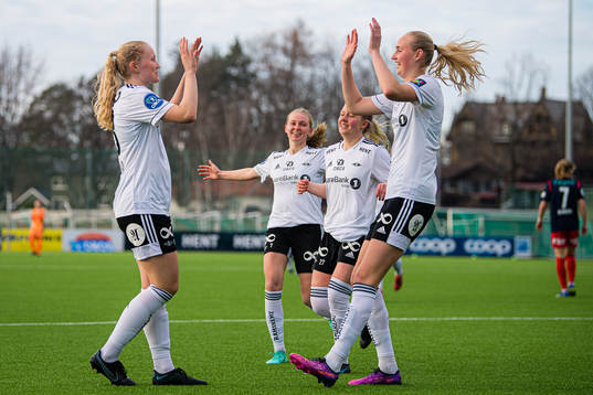 Synne Amdahl Brønstad and Emilie Bragstad of Rosenborg