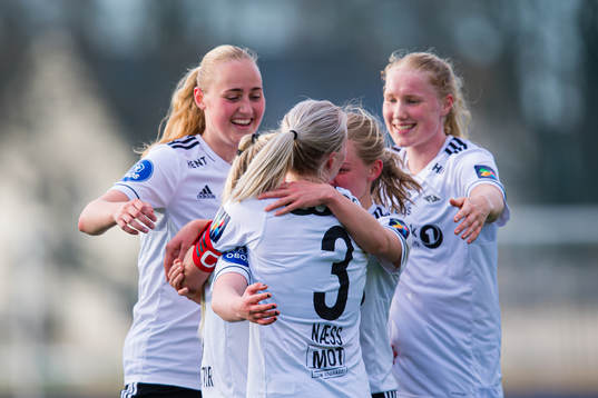 Selma Sol Magnusdottir of Rosenborg celebrates