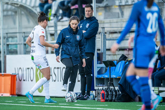 Eskilstunas tränare Elena Sadiku