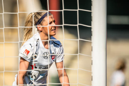 Rosengårds Olivia Schough deppar